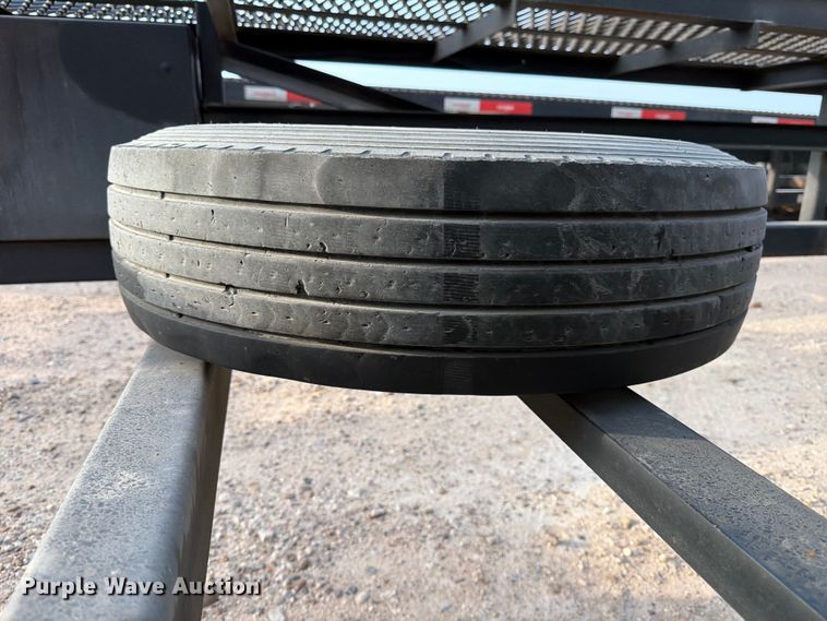 image for item YA2600 2025 Silverback 53CH3A car carrier