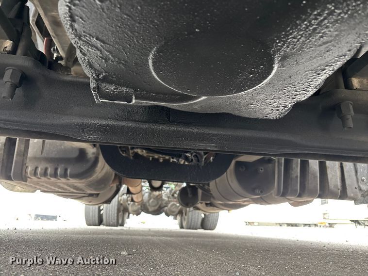 image for item YA2606 2019 Freightliner Cascadia semi truck