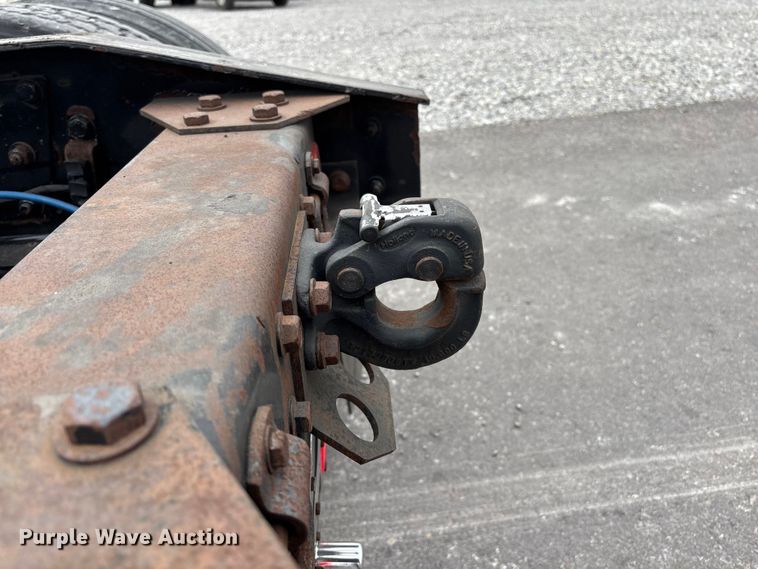 image for item YA2606 2019 Freightliner Cascadia semi truck