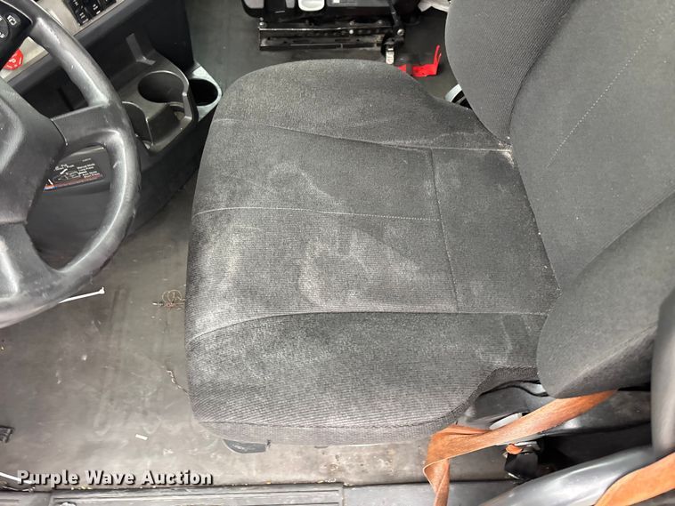 image for item YA2606 2019 Freightliner Cascadia semi truck