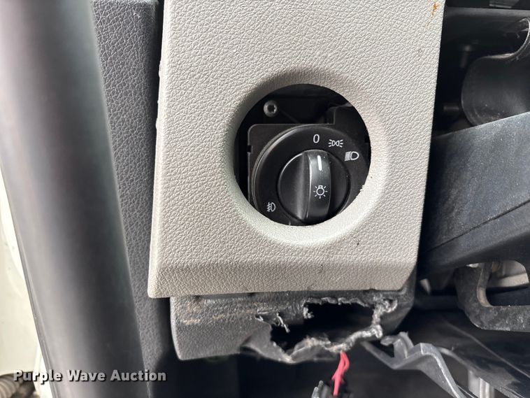 image for item YA2606 2019 Freightliner Cascadia semi truck