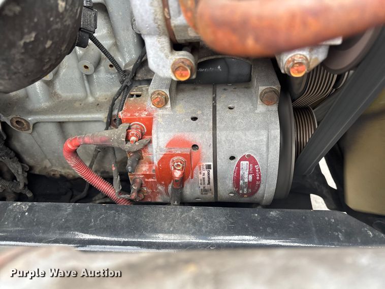 image for item YA2606 2019 Freightliner Cascadia semi truck