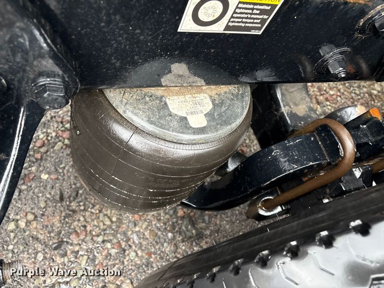 image for item YA2727 2020 Kenworth T680 semi truck