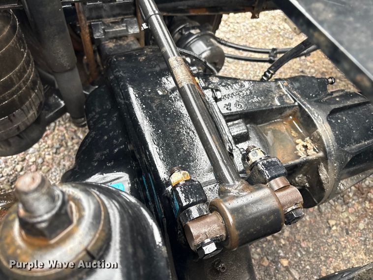 image for item YA2727 2020 Kenworth T680 semi truck