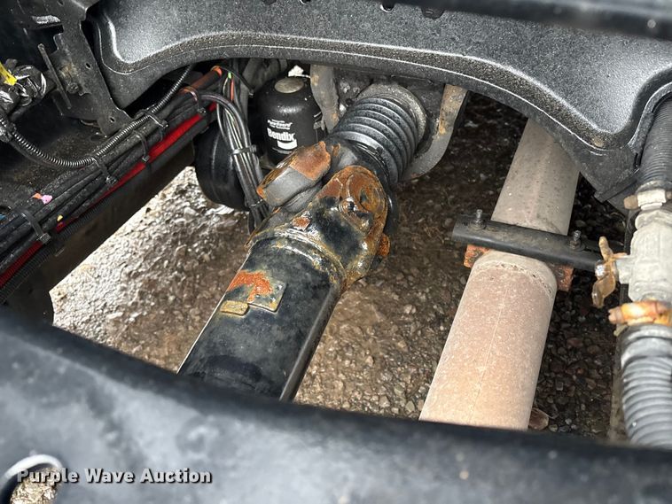 image for item YA2727 2020 Kenworth T680 semi truck