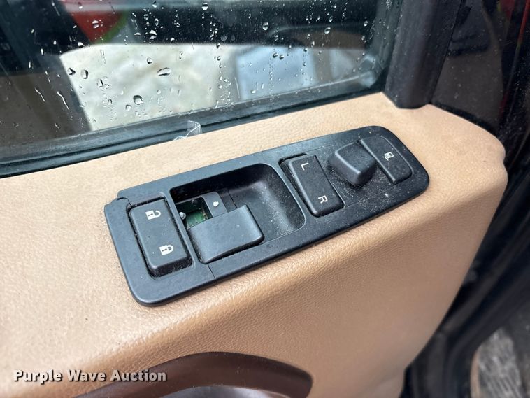 image for item YA2727 2020 Kenworth T680 semi truck