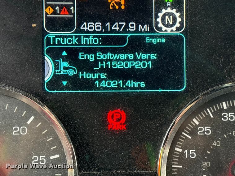 image for item YA2727 2020 Kenworth T680 semi truck