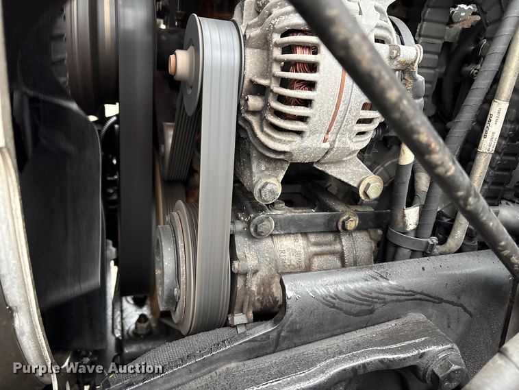 image for item YA2727 2020 Kenworth T680 semi truck