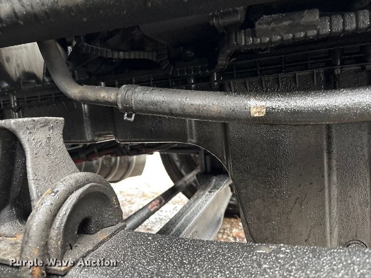 image for item YA2727 2020 Kenworth T680 semi truck