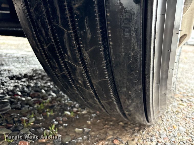 image for item YA2727 2020 Kenworth T680 semi truck