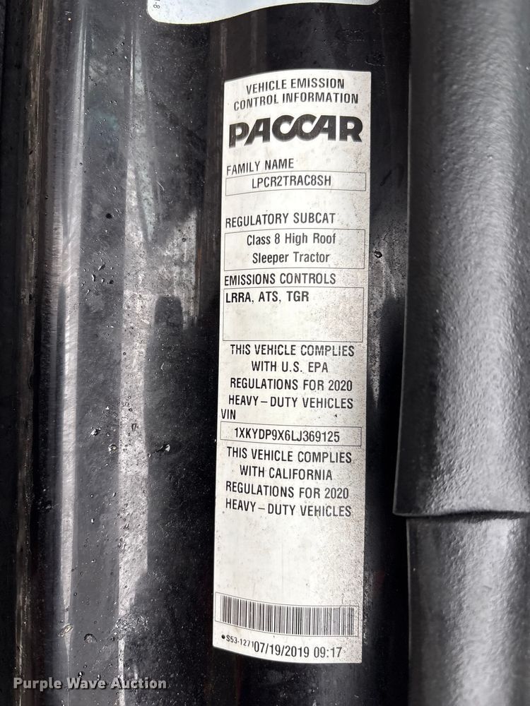 image for item YA2727 2020 Kenworth T680 semi truck