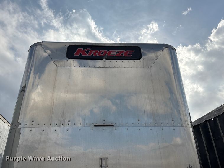 image for item YA2728 2023 Wilson PSDCL-402 livestock trailer