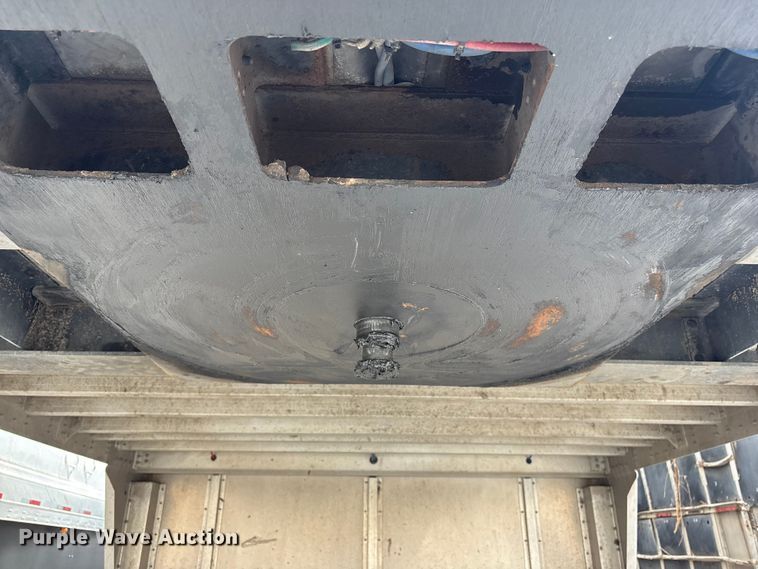 image for item YA2728 2023 Wilson PSDCL-402 livestock trailer