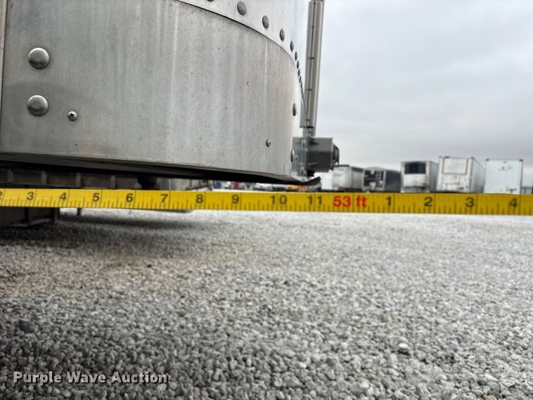 image for item YA2728 2023 Wilson PSDCL-402 livestock trailer