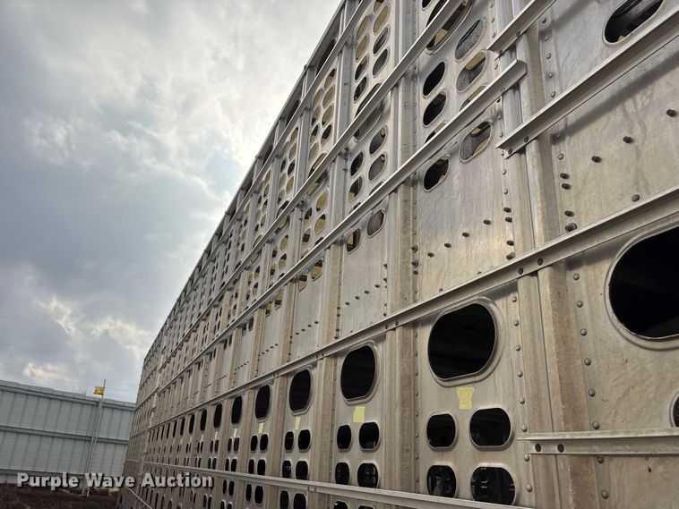 image for item YA2728 2023 Wilson PSDCL-402 livestock trailer