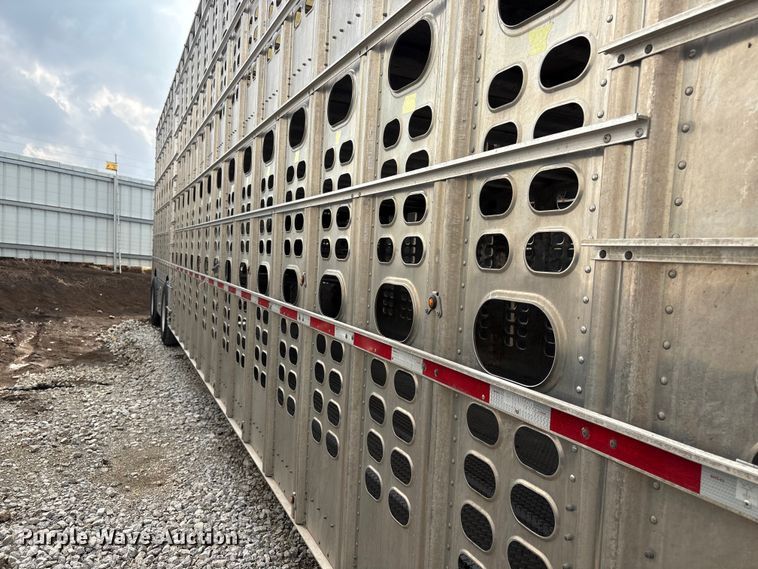 image for item YA2728 2023 Wilson PSDCL-402 livestock trailer