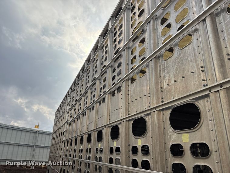 image for item YA2728 2023 Wilson PSDCL-402 livestock trailer