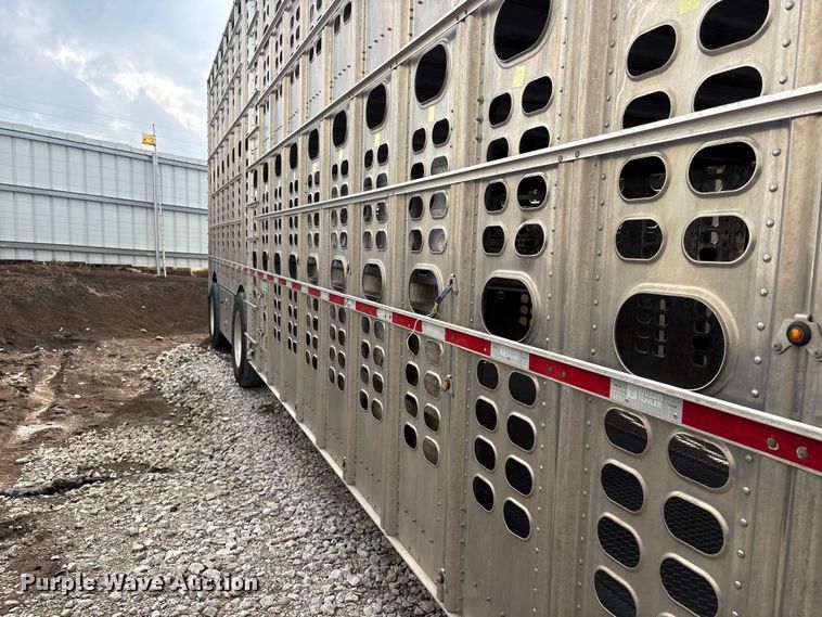 image for item YA2728 2023 Wilson PSDCL-402 livestock trailer