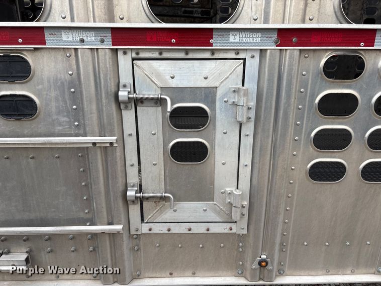 image for item YA2728 2023 Wilson PSDCL-402 livestock trailer