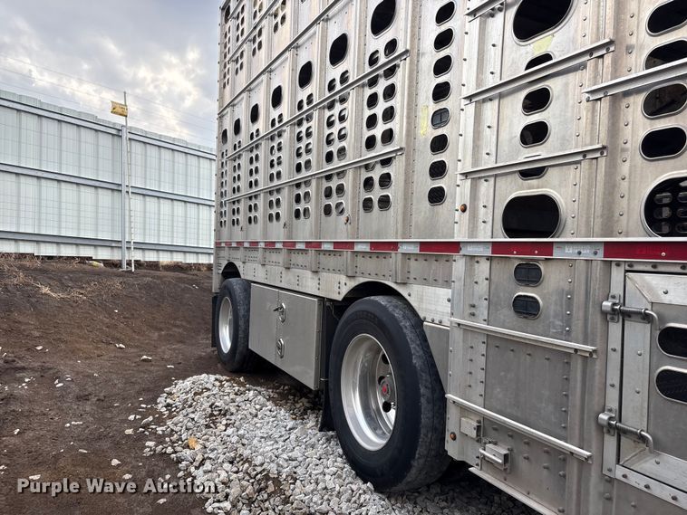 image for item YA2728 2023 Wilson PSDCL-402 livestock trailer