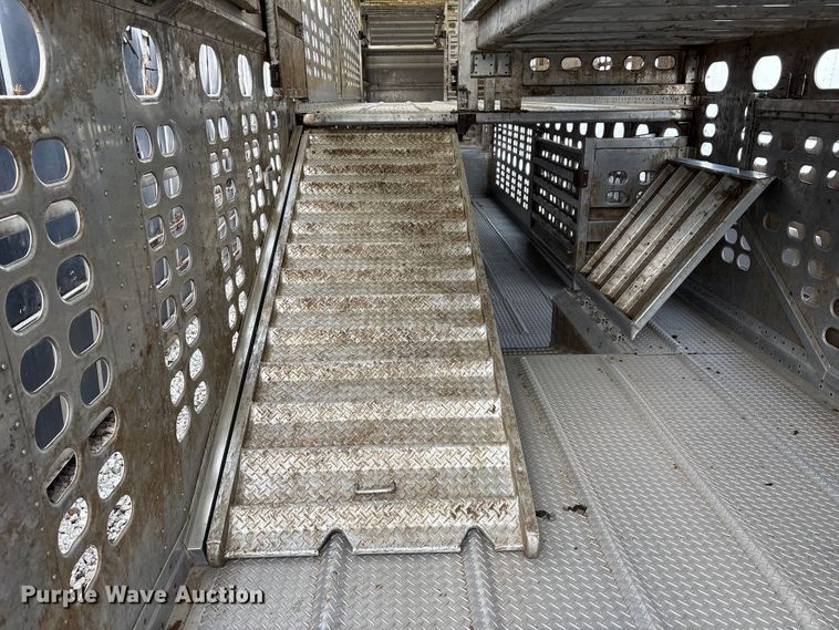 image for item YA2728 2023 Wilson PSDCL-402 livestock trailer