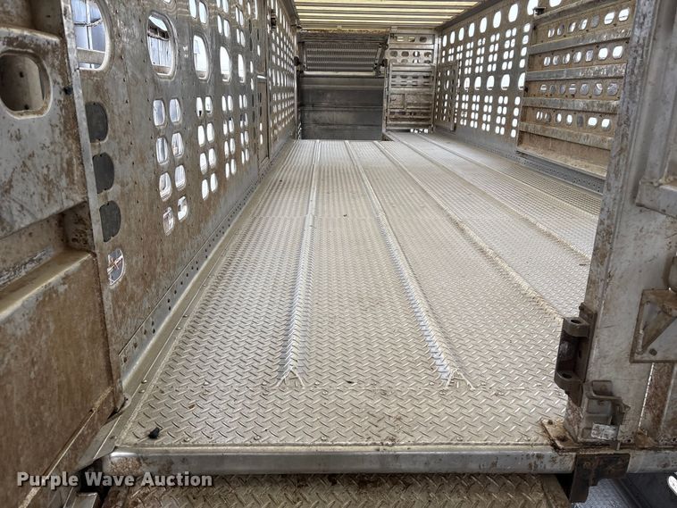 image for item YA2728 2023 Wilson PSDCL-402 livestock trailer