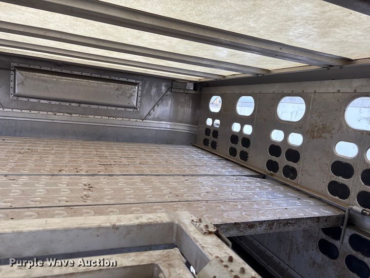 image for item YA2728 2023 Wilson PSDCL-402 livestock trailer