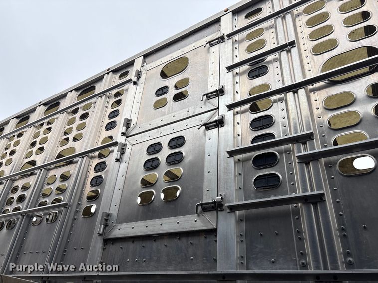 image for item YA2728 2023 Wilson PSDCL-402 livestock trailer
