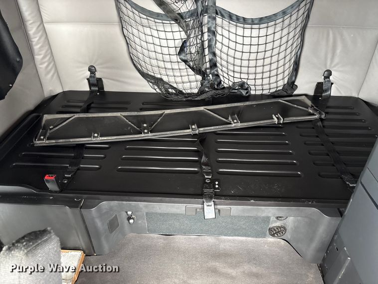 image for item YA2792 2020 Freightliner Cascadia semi truck