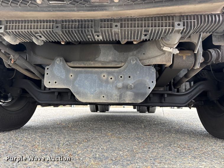 image for item YA2792 2020 Freightliner Cascadia semi truck