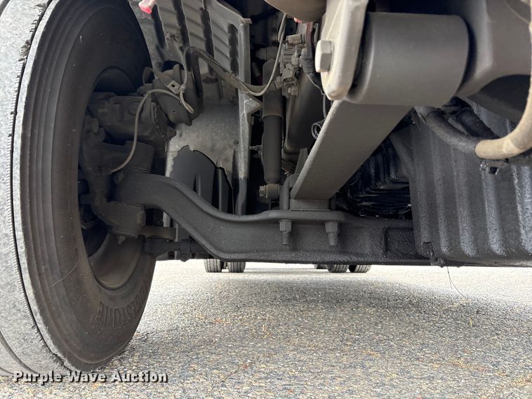 image for item YA2792 2020 Freightliner Cascadia semi truck