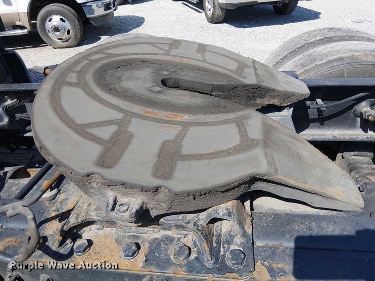 image for item YA2865 2019 Kenworth T680 semi truck