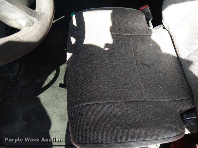 image for item YA2865 2019 Kenworth T680 semi truck