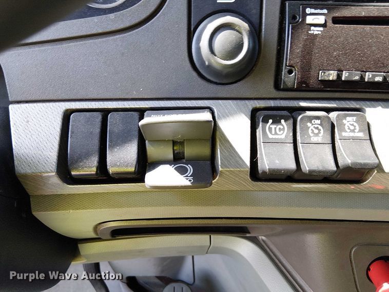 image for item YA2865 2019 Kenworth T680 semi truck