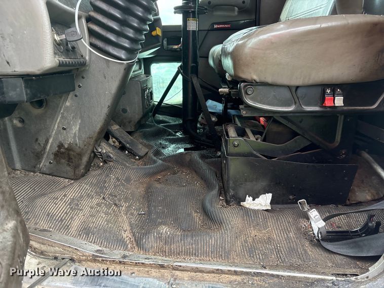 image for item YA2934 2017 Kenworth T370 oil distributor truck