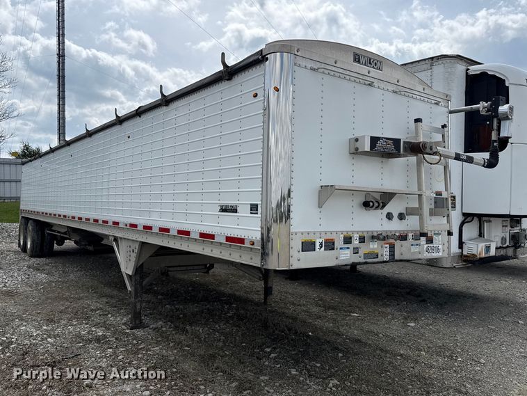 image for item YA2981 2021 Wilson DWH-650 grain trailer