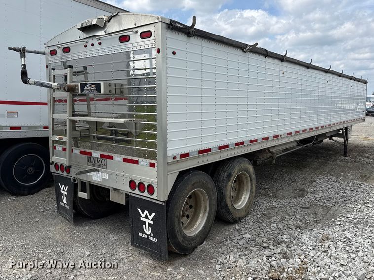 image for item YA2981 2021 Wilson DWH-650 grain trailer