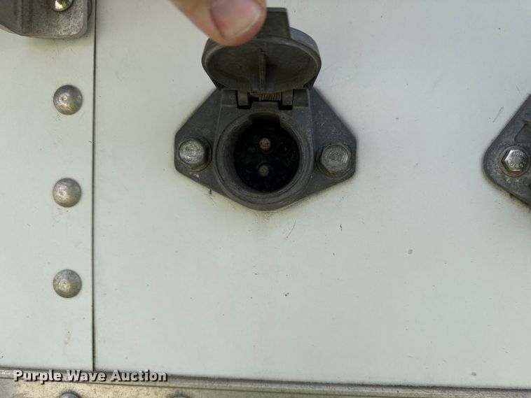 image for item YA2981 2021 Wilson DWH-650 grain trailer