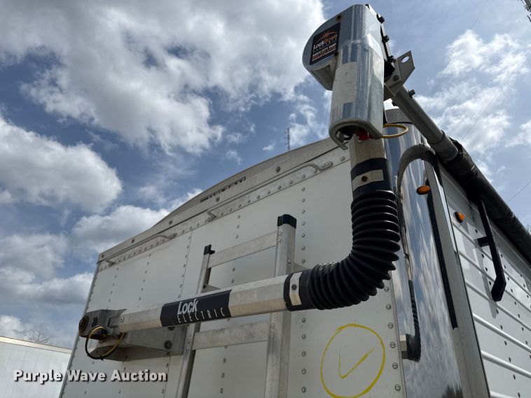 image for item YA2981 2021 Wilson DWH-650 grain trailer