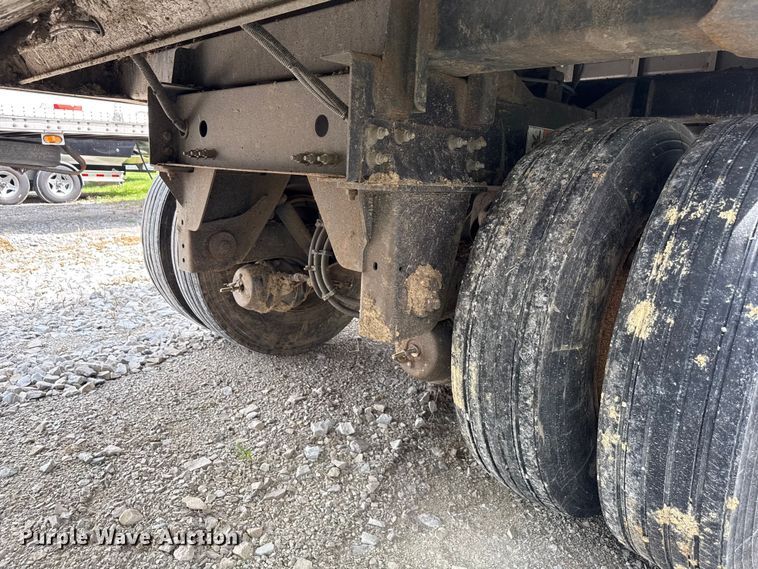 image for item YA2981 2021 Wilson DWH-650 grain trailer