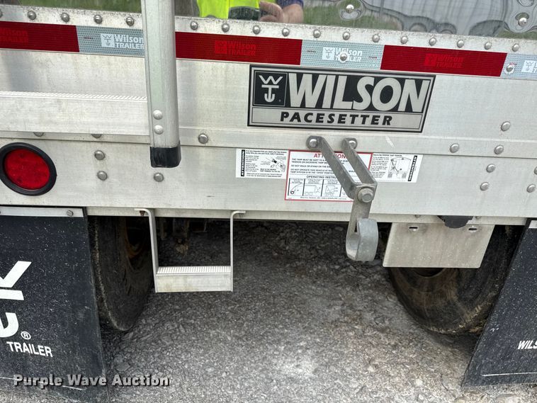 image for item YA2981 2021 Wilson DWH-650 grain trailer