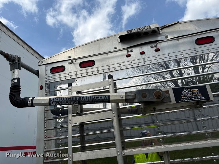 image for item YA2981 2021 Wilson DWH-650 grain trailer