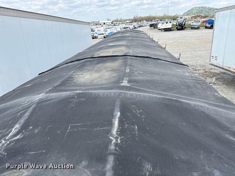 image for item YA2981 2021 Wilson DWH-650 grain trailer