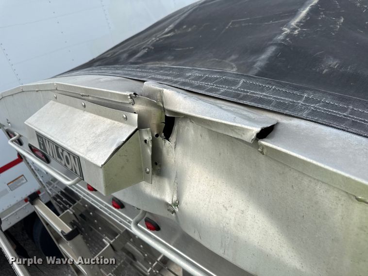 image for item YA2981 2021 Wilson DWH-650 grain trailer