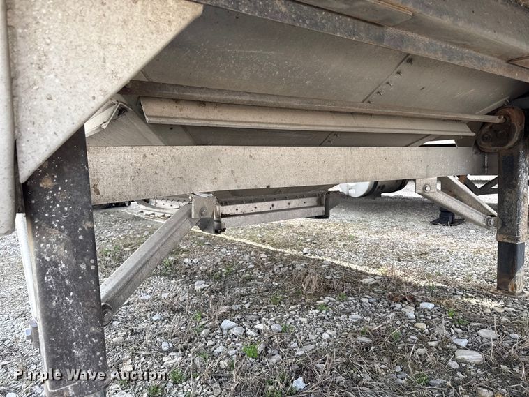 image for item YA2981 2021 Wilson DWH-650 grain trailer