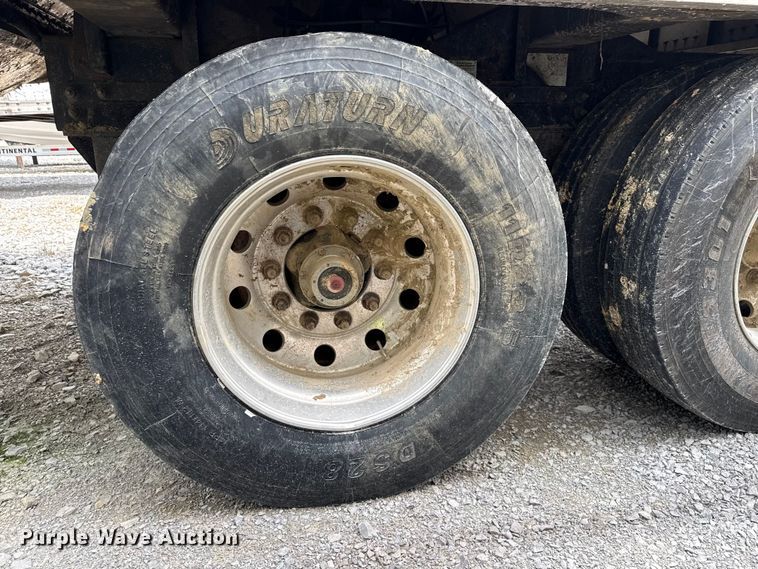 image for item YA2981 2021 Wilson DWH-650 grain trailer