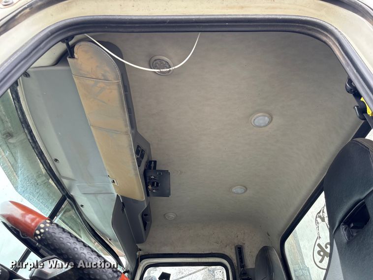 image for item YA2989 2021 Mack Pinnacle semi truck