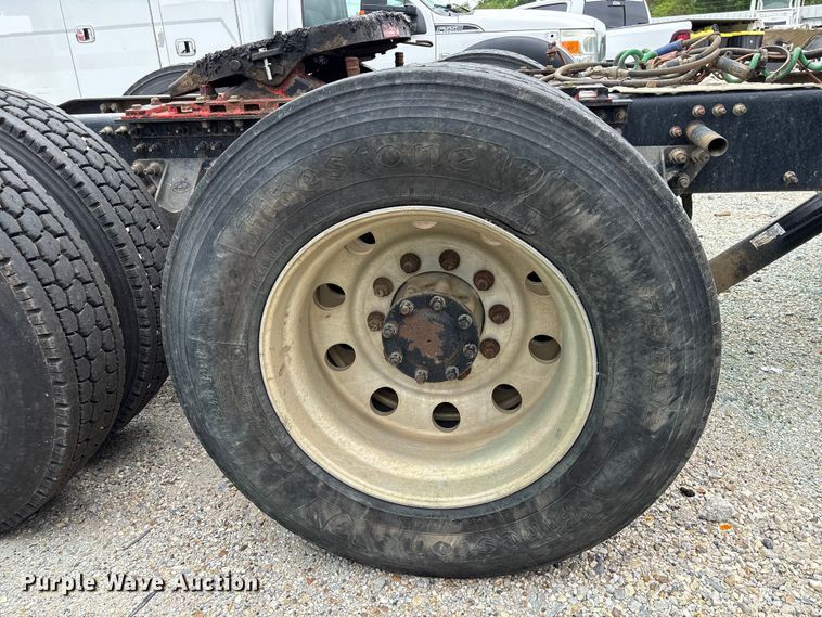 image for item YA2989 2021 Mack Pinnacle semi truck