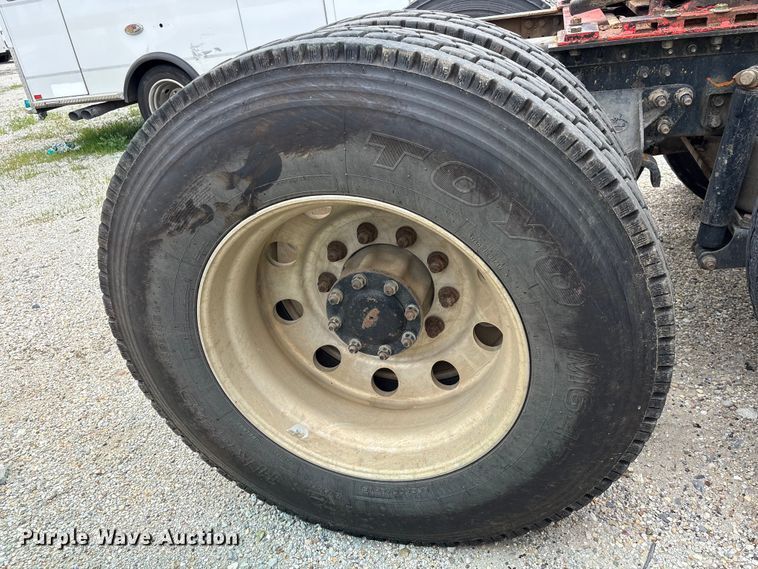 image for item YA2989 2021 Mack Pinnacle semi truck