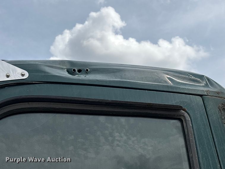 image for item YA3139 2019 Kenworth T680 semi truck